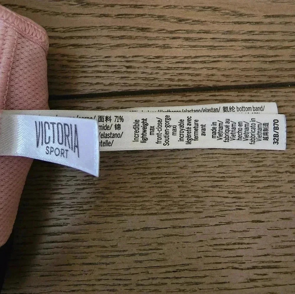 VS Incredible Lightweight max sports bra size 32B Pink - Picture 6 of 6